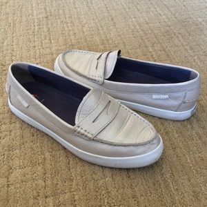 Pre-Owned Cole Haan Nantucket Leather Loafer, Size 7.5